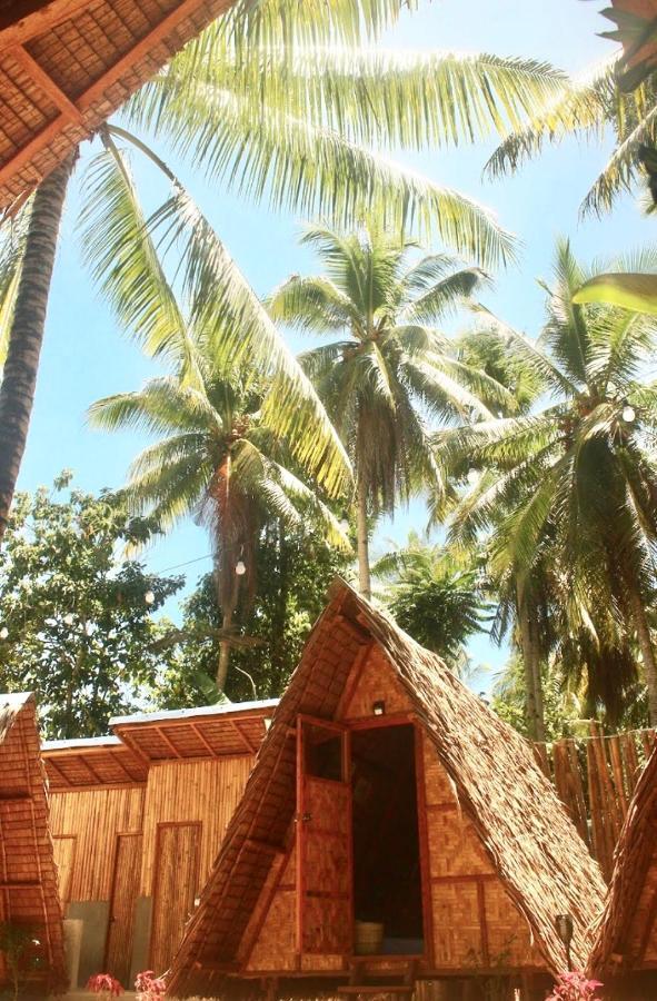 Отель "Triangle Hut" Camp Fuego Siargao Catangnan Экстерьер фото