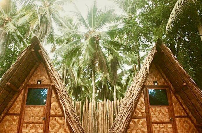 Отель "Triangle Hut" Camp Fuego Siargao Catangnan Экстерьер фото